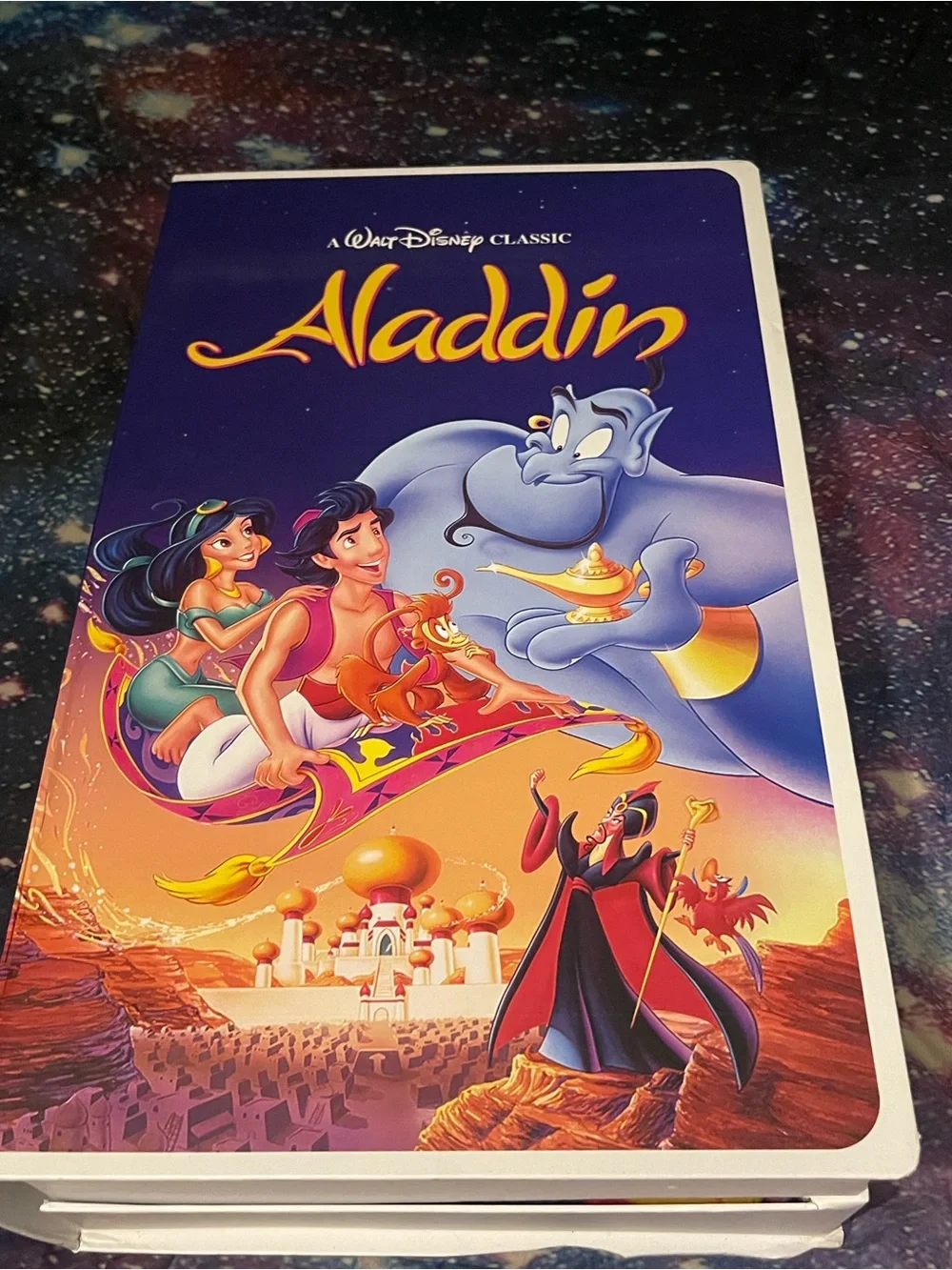 Disney Multicolor Aladdin Graphic Men’s Lounge Blanket